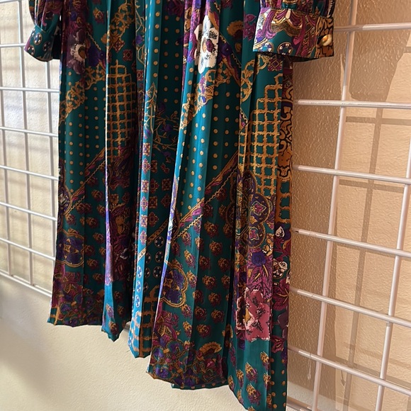 Vintage Leslie Fay accordion pleated dress - Picture 4 of 7